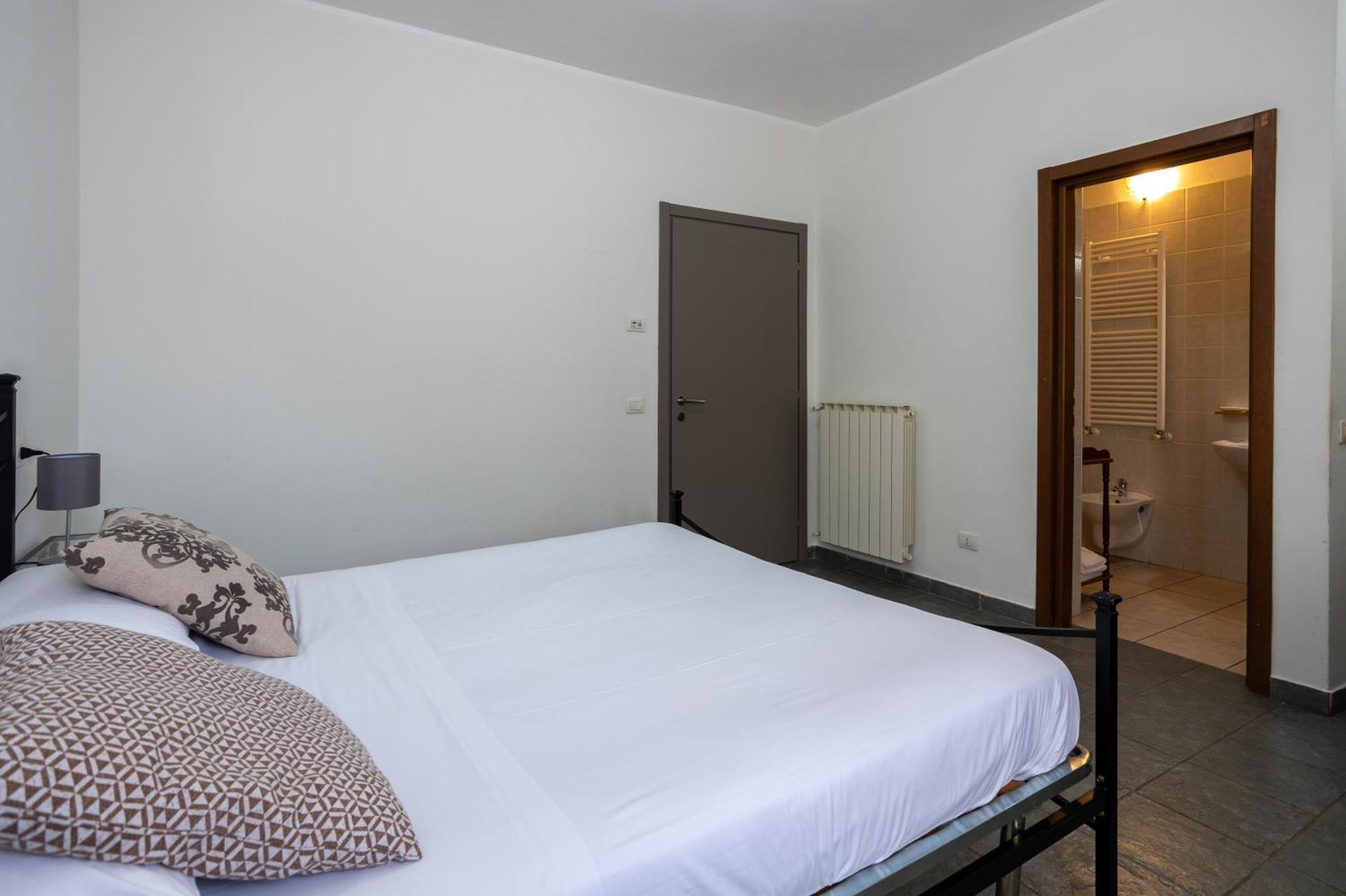 Hotel Fontaine Bleue Орта Сан Джулио Екстериор снимка